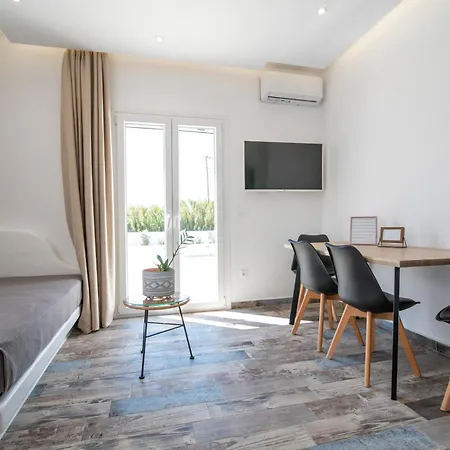 Pri Villa Naxos Vila Pláka