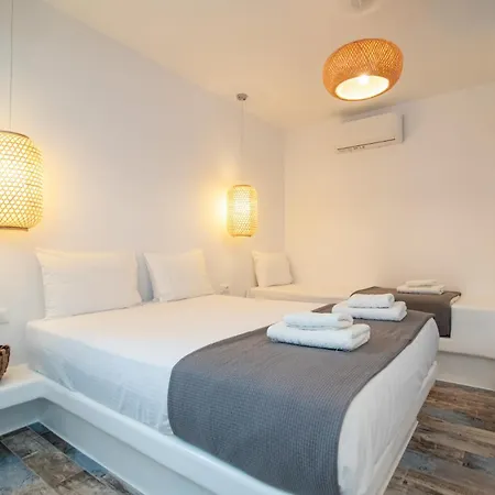 Pri Villa Naxos Vila Pláka